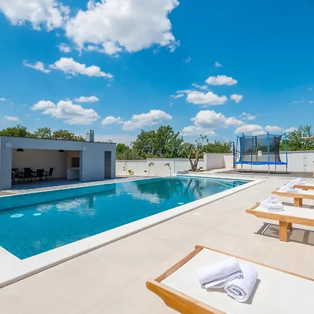 Beautiful In Skabrnja With Wifi * Skabrnje