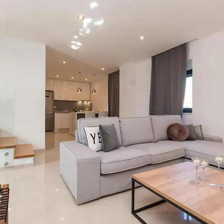 Prázdninový dům Beautiful In Skabrnja With Wifi